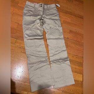 Old Navy Women’s Cargo Pants in Tan